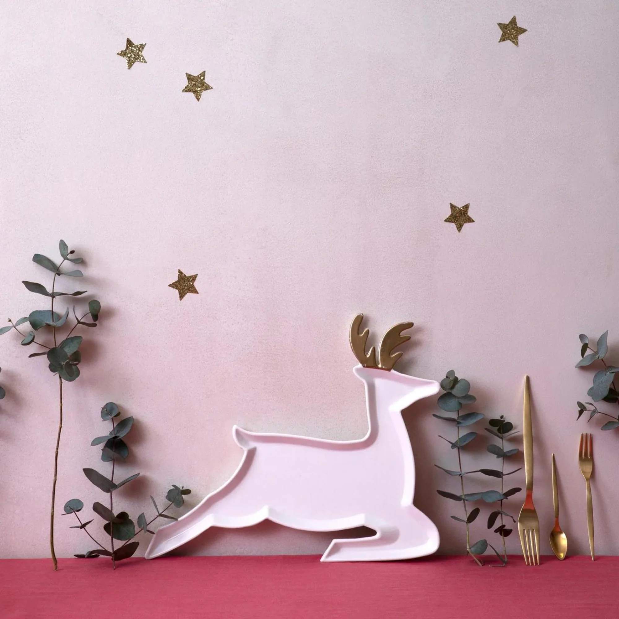 Ceramic Reindeer Plates, Set of 2 - Image 4