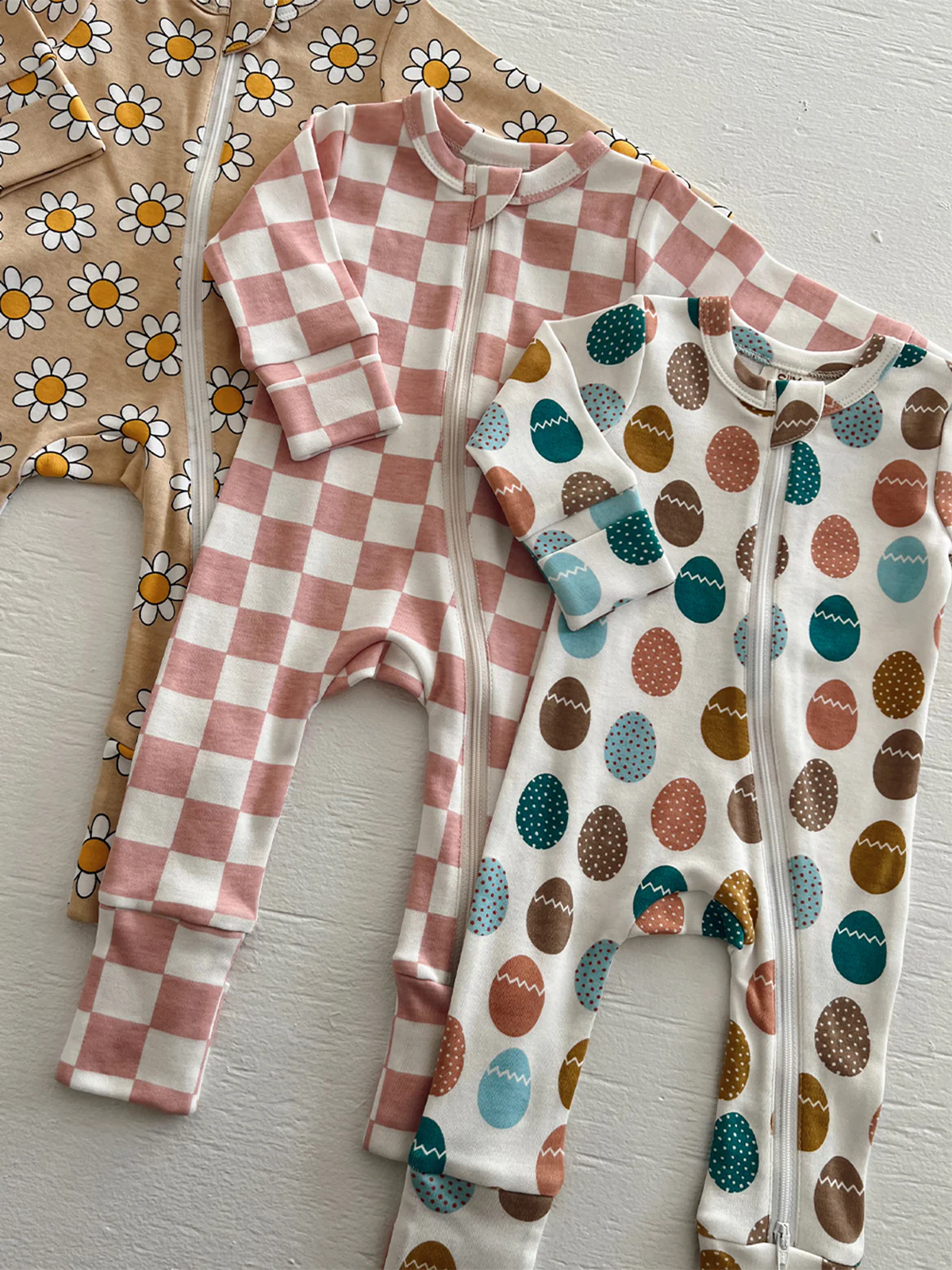 Easter Egg Hunt / Organic 2-Way Zip Romper - Image 4