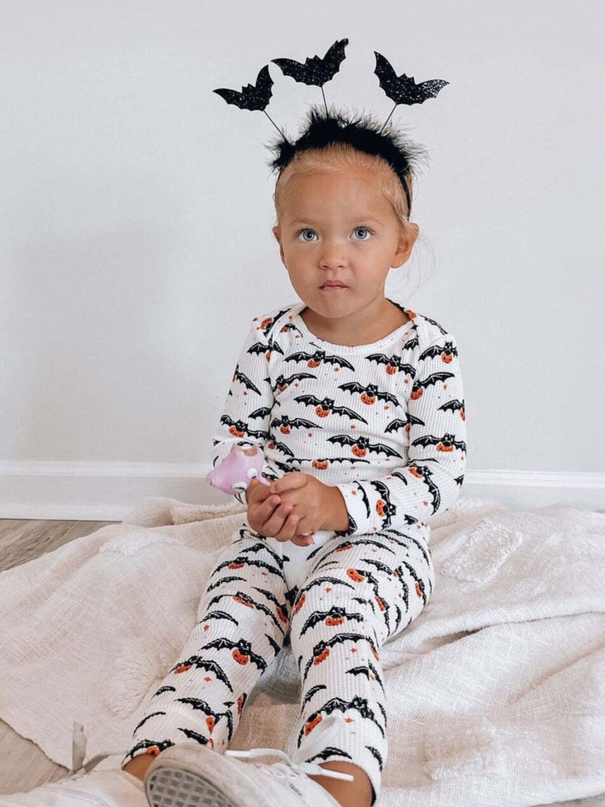 Organic Waffle 2-Piece Set, Trick or Treating Bat