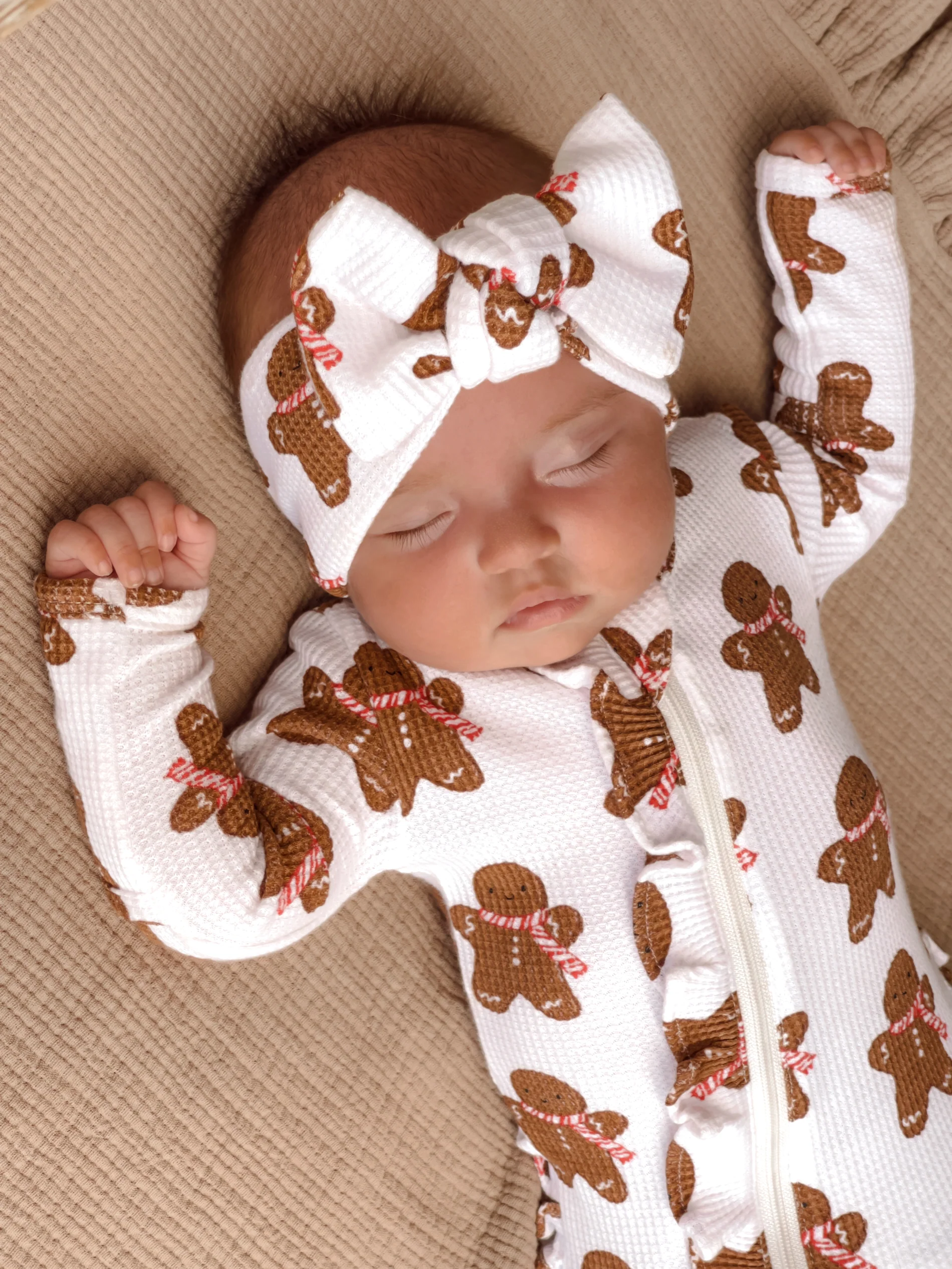 Organic Waffle Knot Bow, Gingerbread Man - Image 3