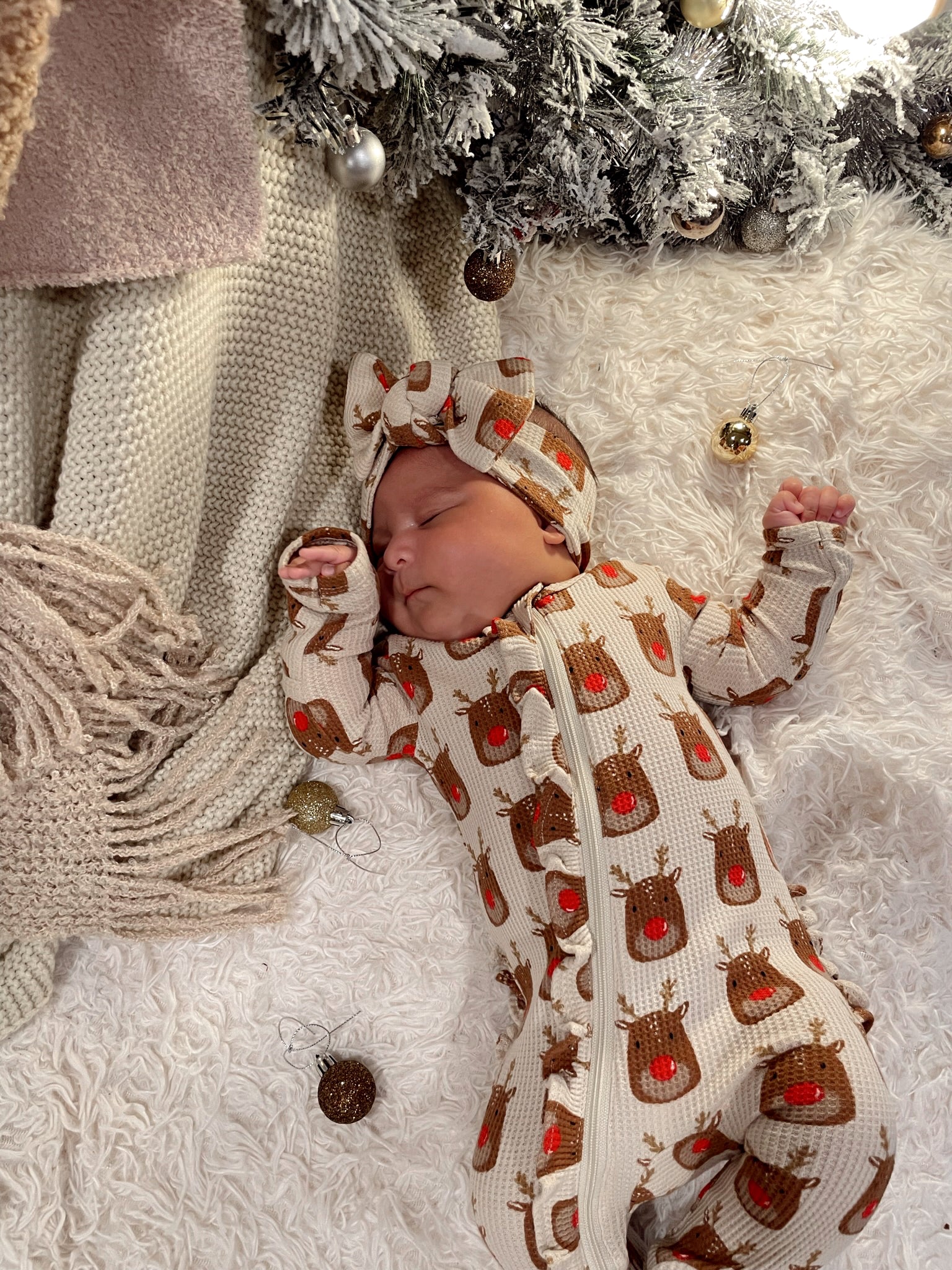 Organic Waffle Knot Bow, Reindeer - Image 2