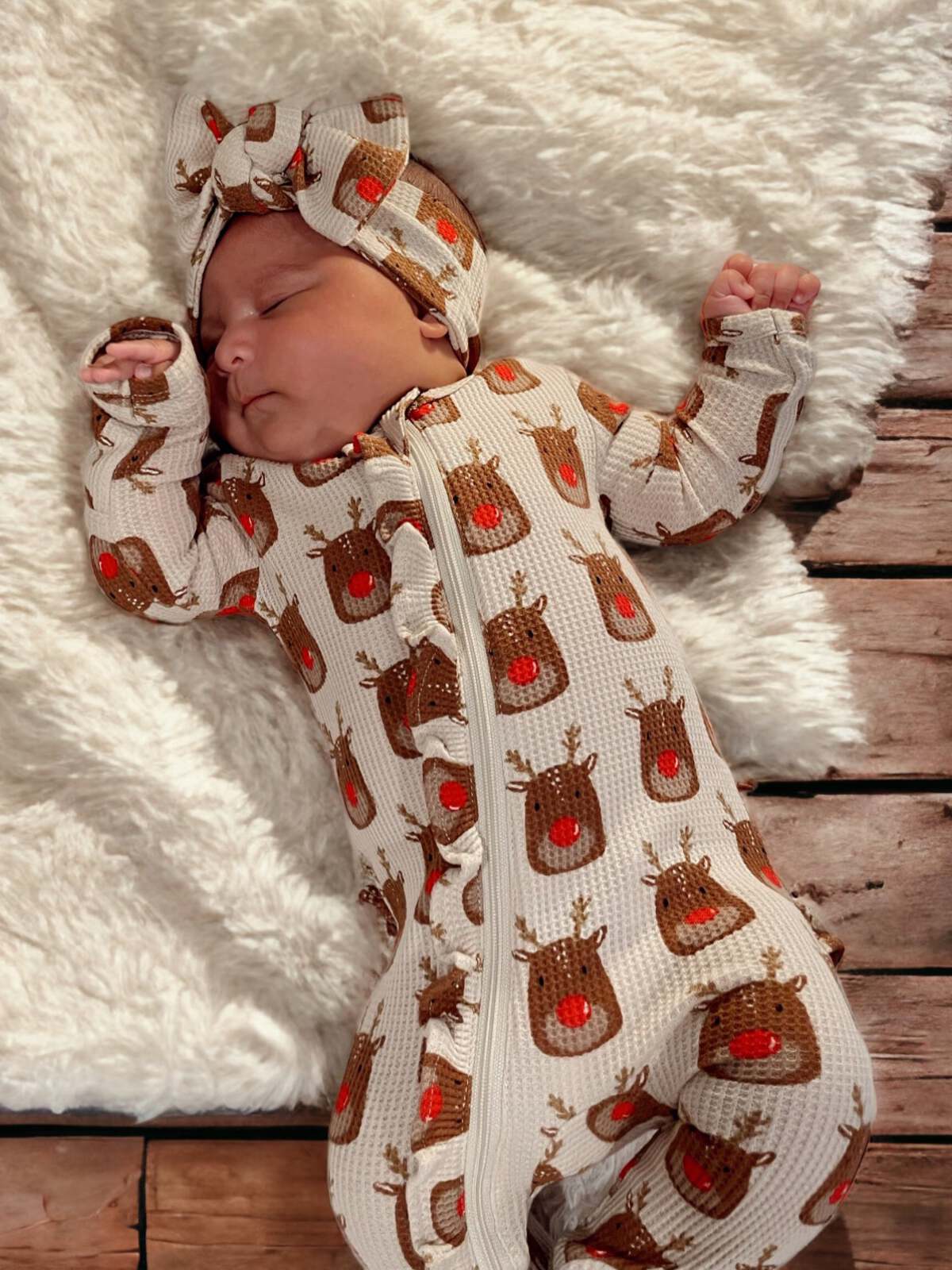 Organic Waffle Ruffle Zip Footie, Reindeer