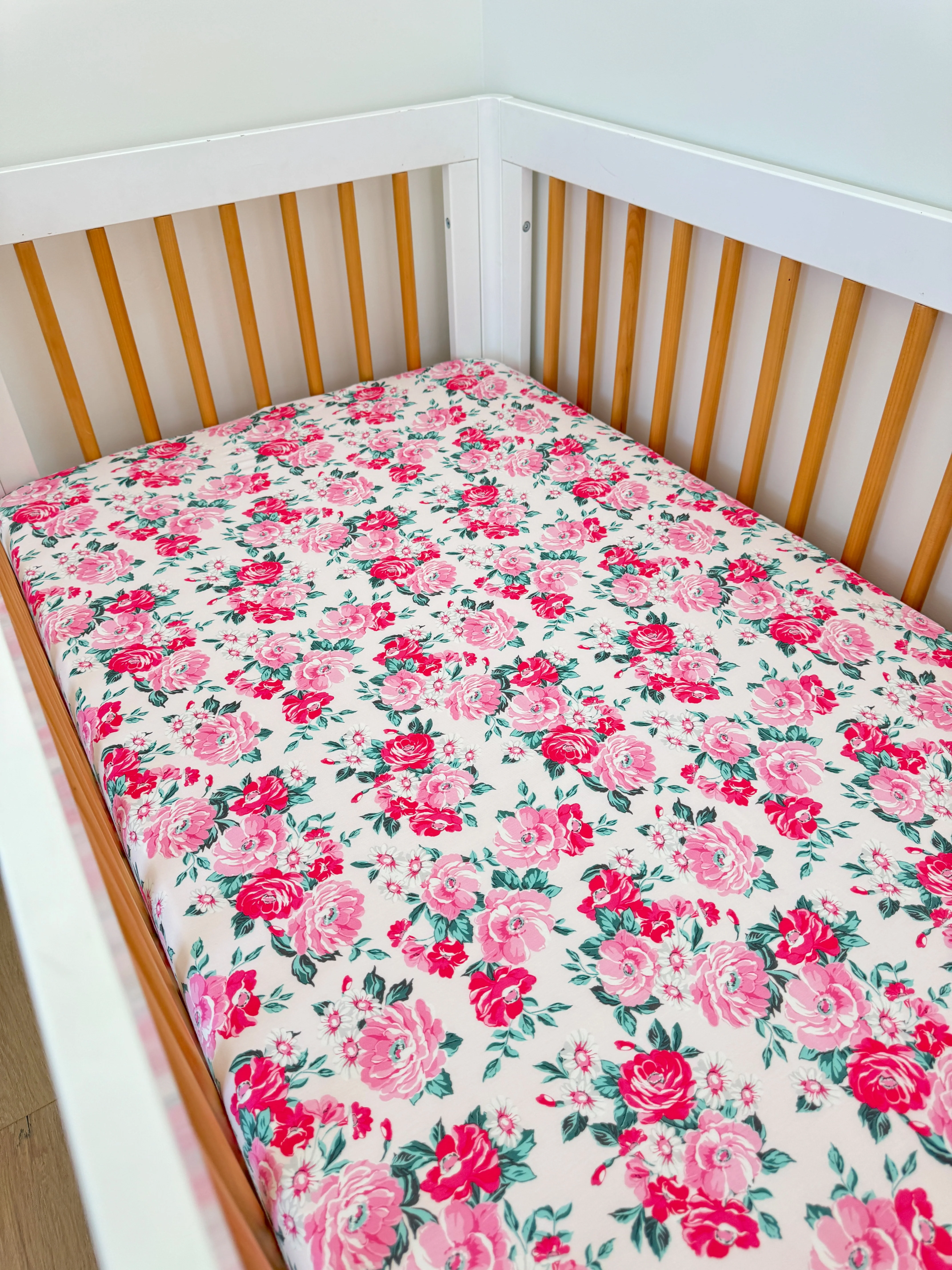 Stretch Crib Sheet, Pink Splendor - Image 2