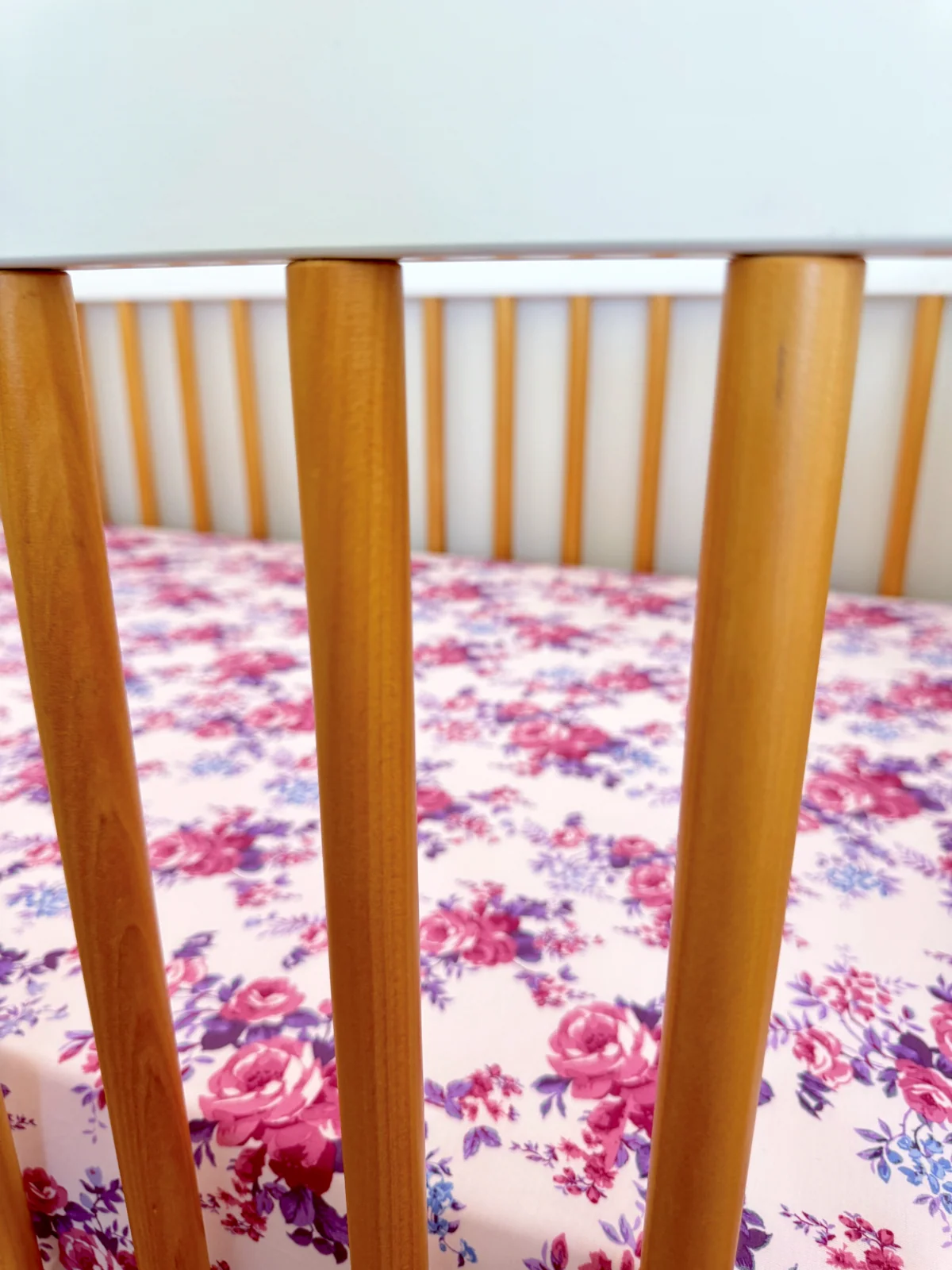 Stretch Crib Sheet, Violet Rose
