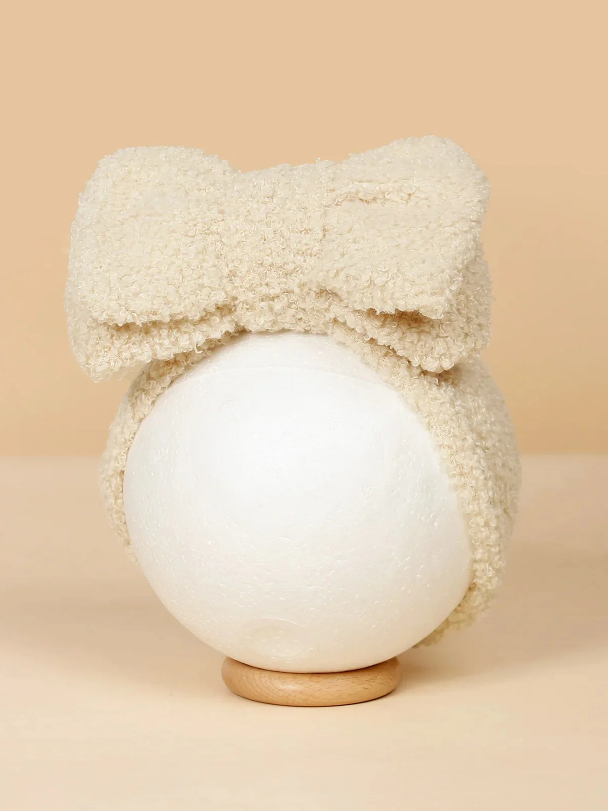 Teddy Bow, Vanilla