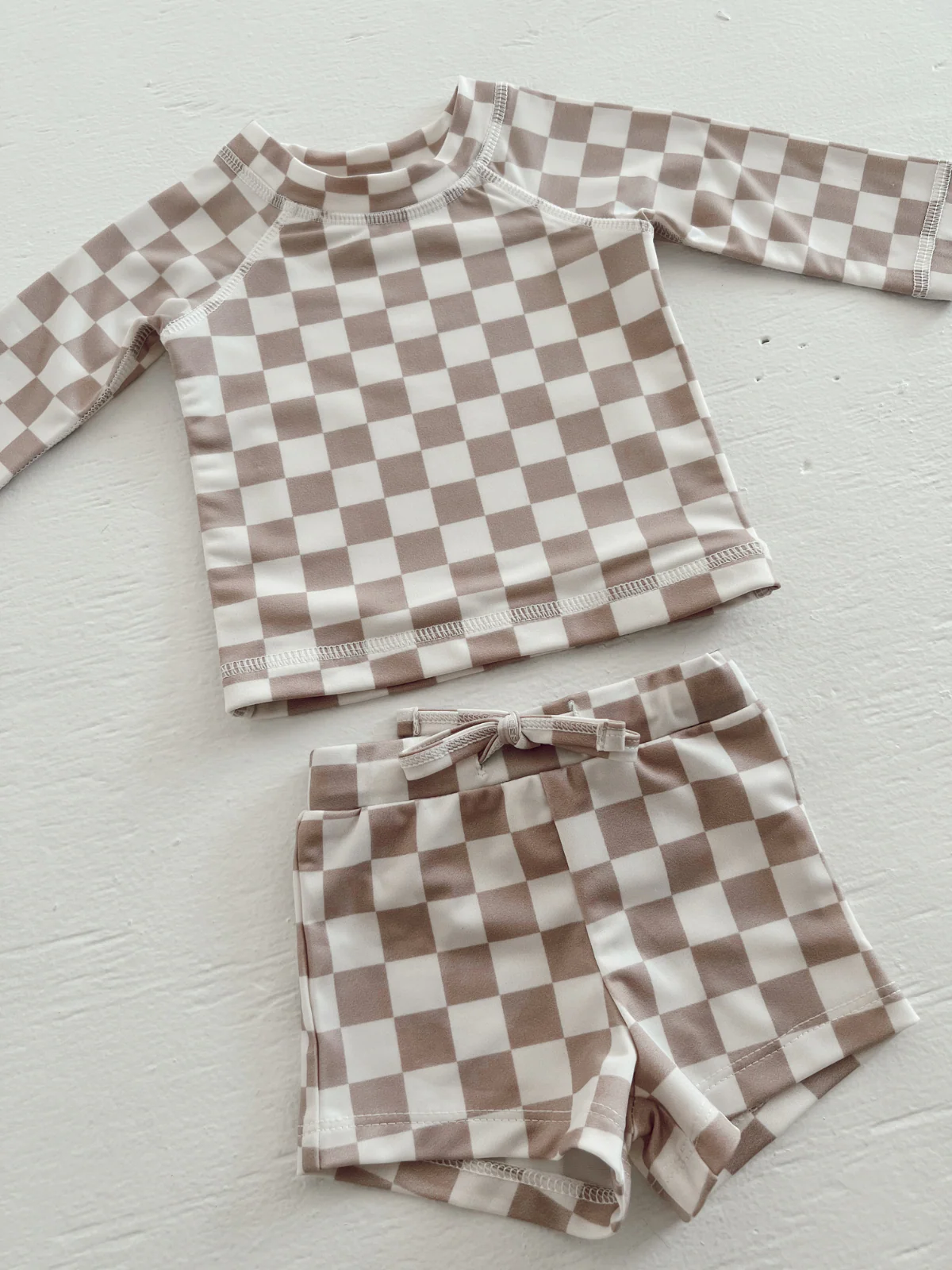 Tiramisu Checkerboard / Maui Rashguard / UPF 50+ - Image 4